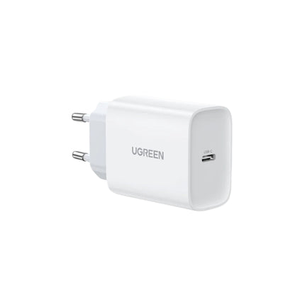 UGREEN 30W USB‑C PD 3.0 fast charging adapter with compact design